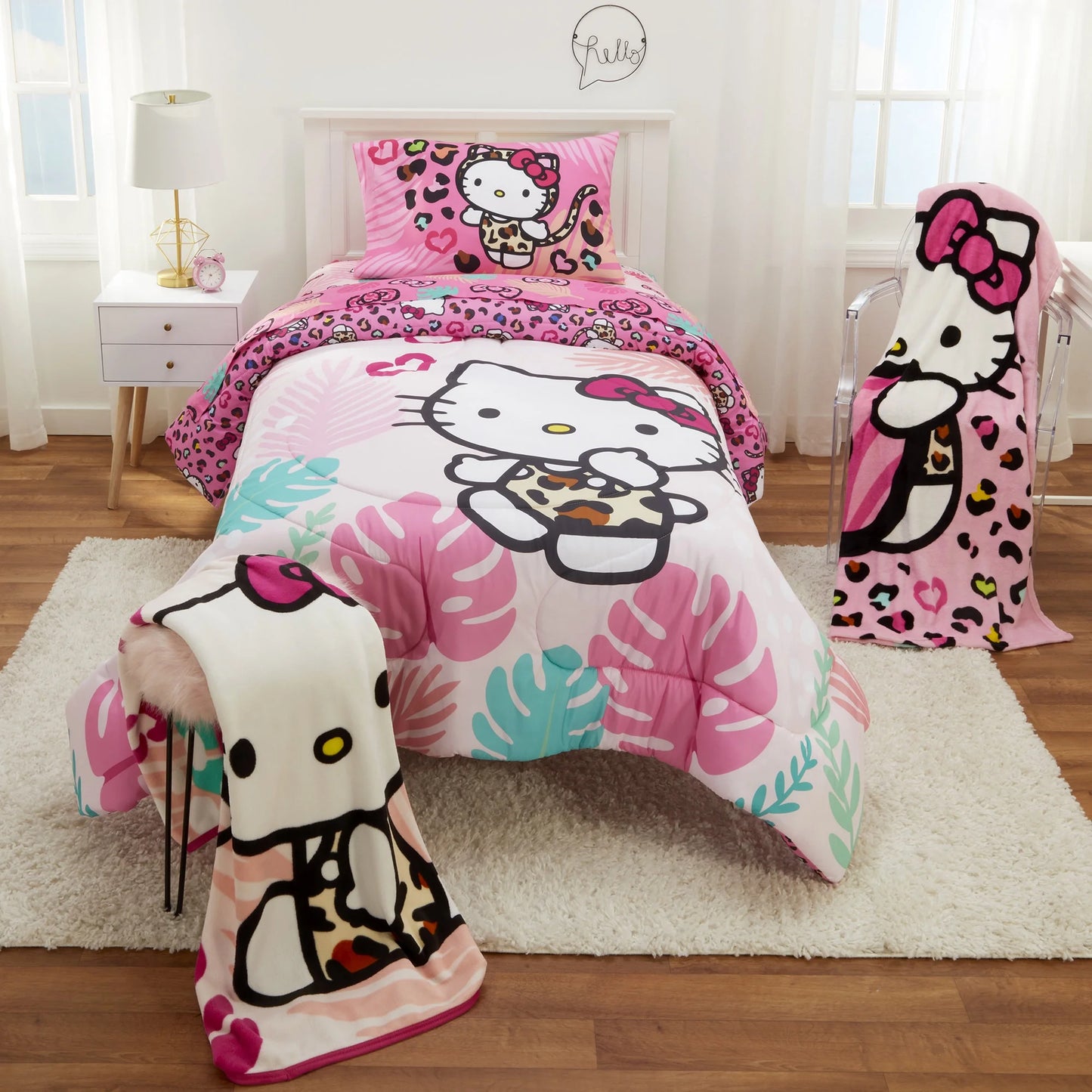 Hello Kitty Plants Fleece Throw Blanket – Soft & Cozy, 46" x 60"