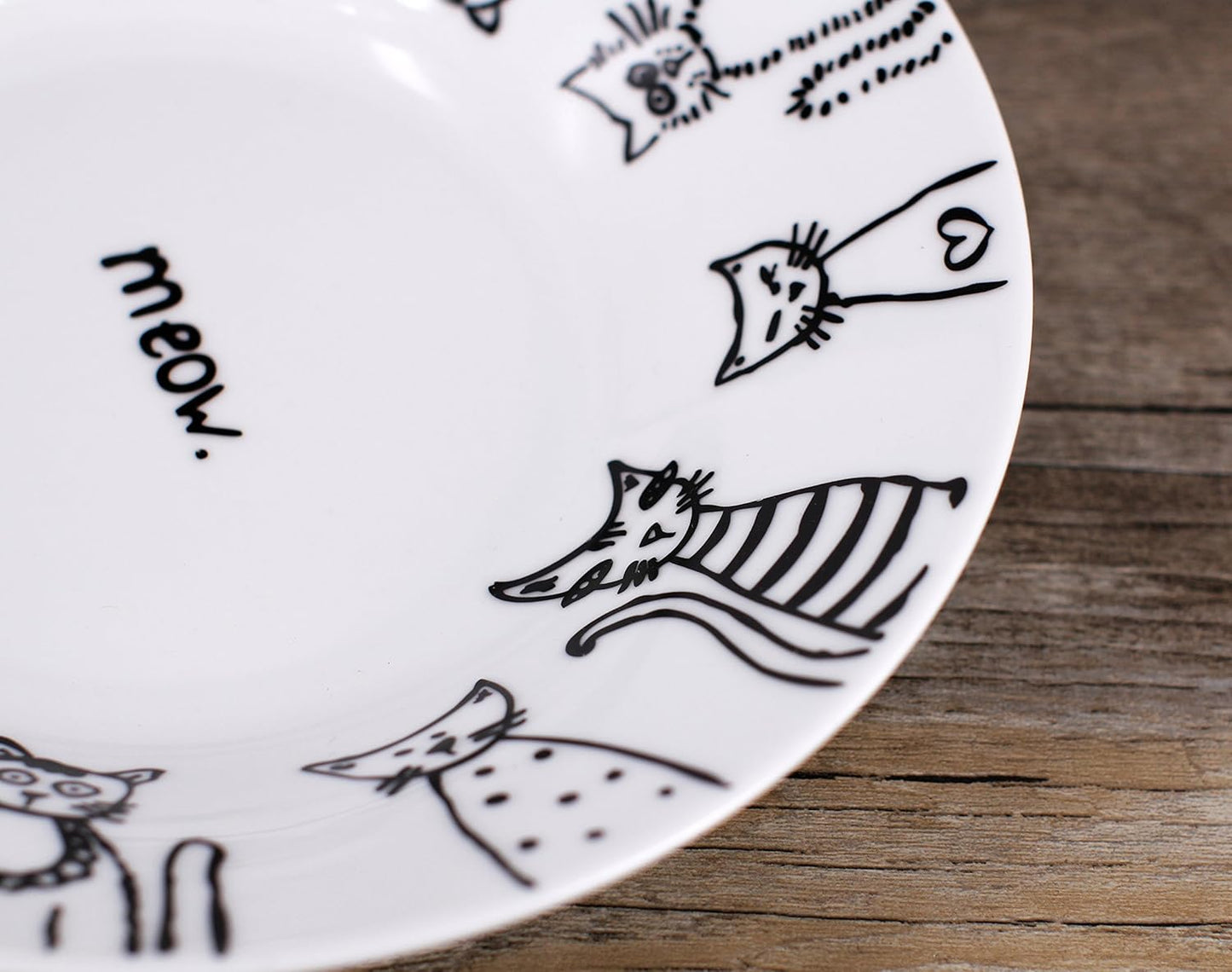 Cartoon Cat Porcelain Salad & Dessert Plate Set – Set of 4 (Available in 8-Inch or 10.5-Inch)